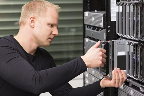 Мы предоставляем услуги по обслуживанию серверов на высоком уровне