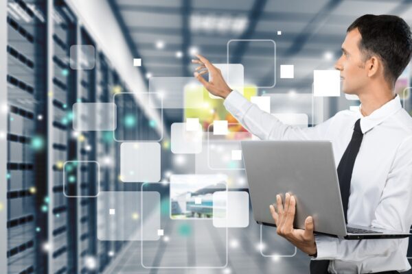 Мы предоставляем профессиональные услуги по ИТ-переезду и обеспечиваем безупречный переход ваших технологий и данных