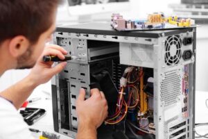 obsluzhivanie kompyuterov dlya biznesa 300x200 1