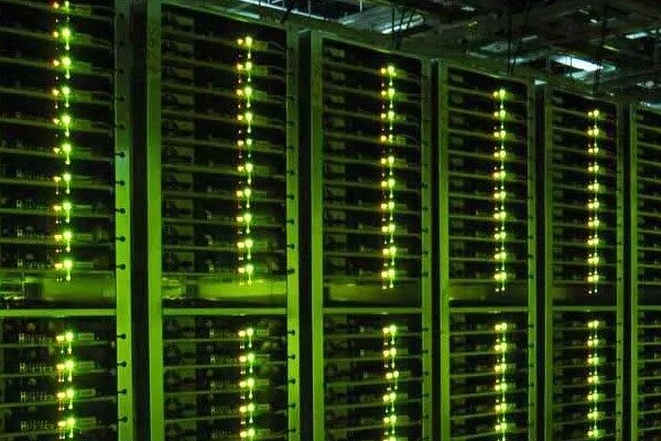 Зачем важно регулярно обслуживать серверы в нашем современном обществе и как это влияет на эффективность бизнеса